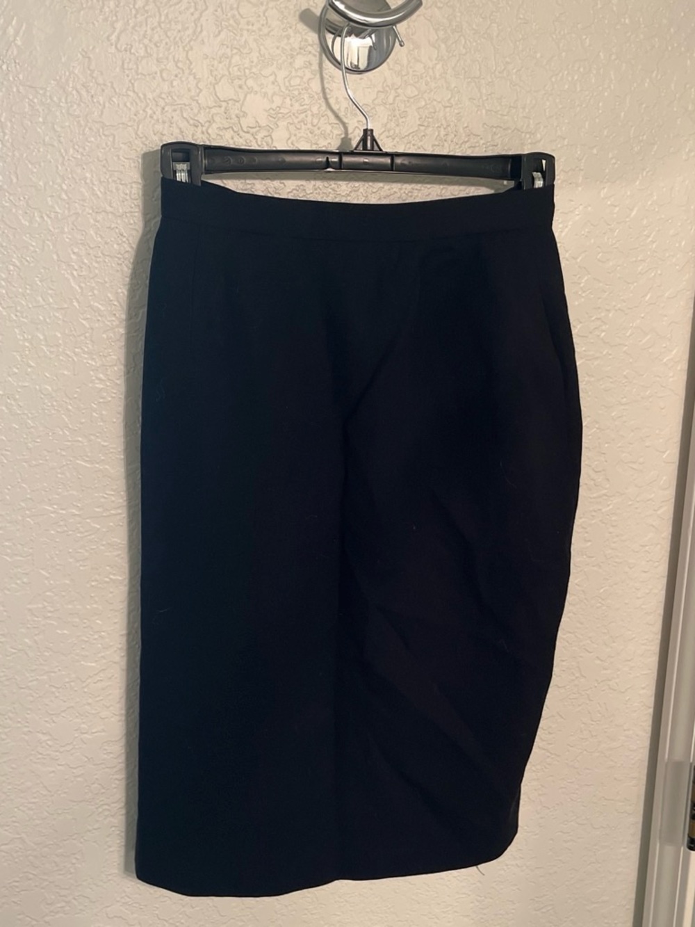 100% Wool Black Pencil Skirt - Sleek Workwear